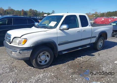 2000 Toyota Tundra Sr5 V8 from USA, damaged, VIN 5TBBT4413YS071950